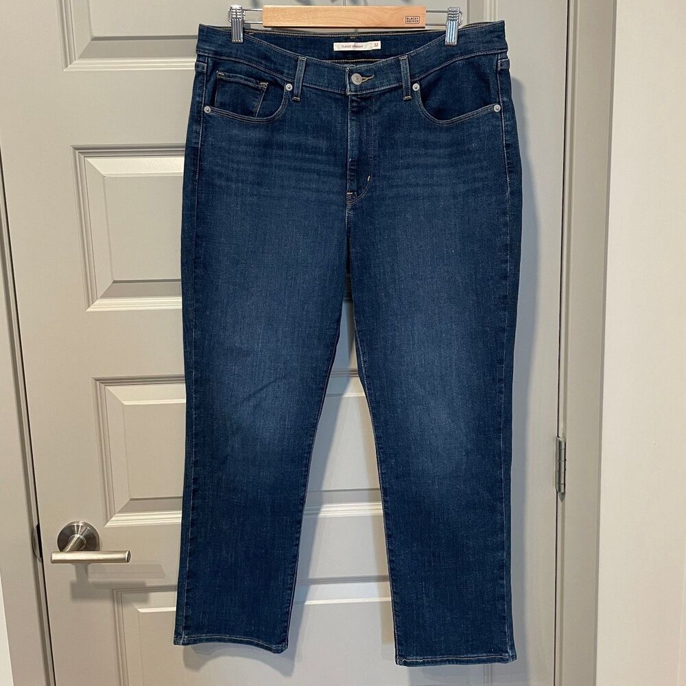 Levi's Classic Straight dark wash cropped jeans, size 14S